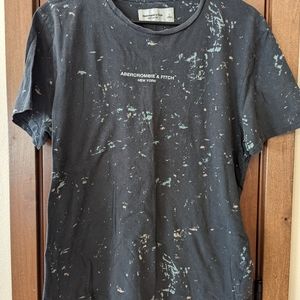 Abercrombie & Fitch tee